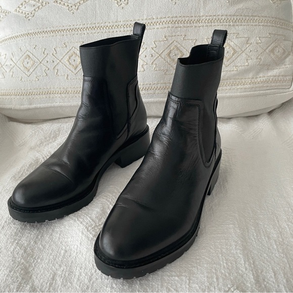 27 EDIT Women's Black Ankle Booties, Size 7 - Picture 3 of 13